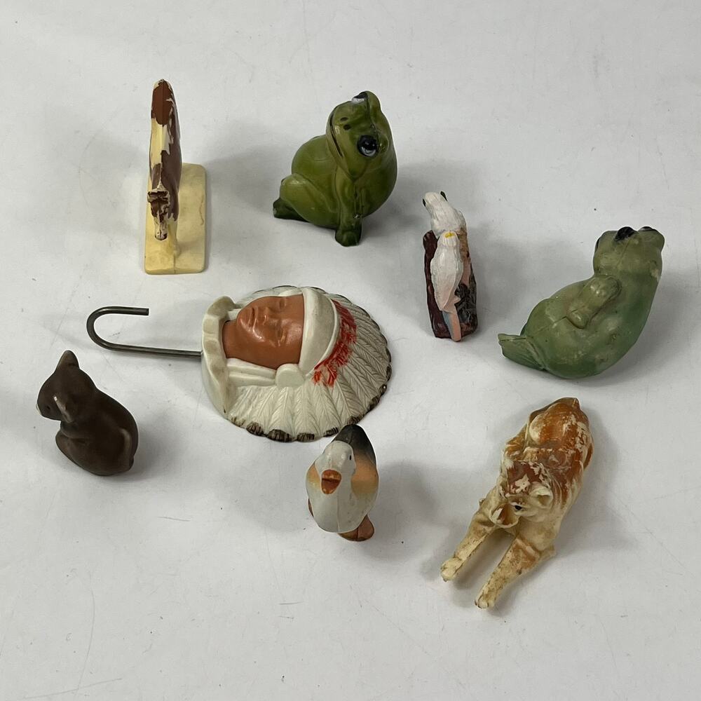 Vintage Plastic Figurine Lot 1960–70s St Labre Indian Magnet Frogs Cow Duck 8 Pc - Picture 2 of 14